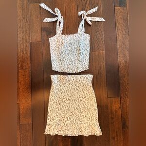 Abercrombie & Fitch sz Small Cream Floral Mini Skirt Set